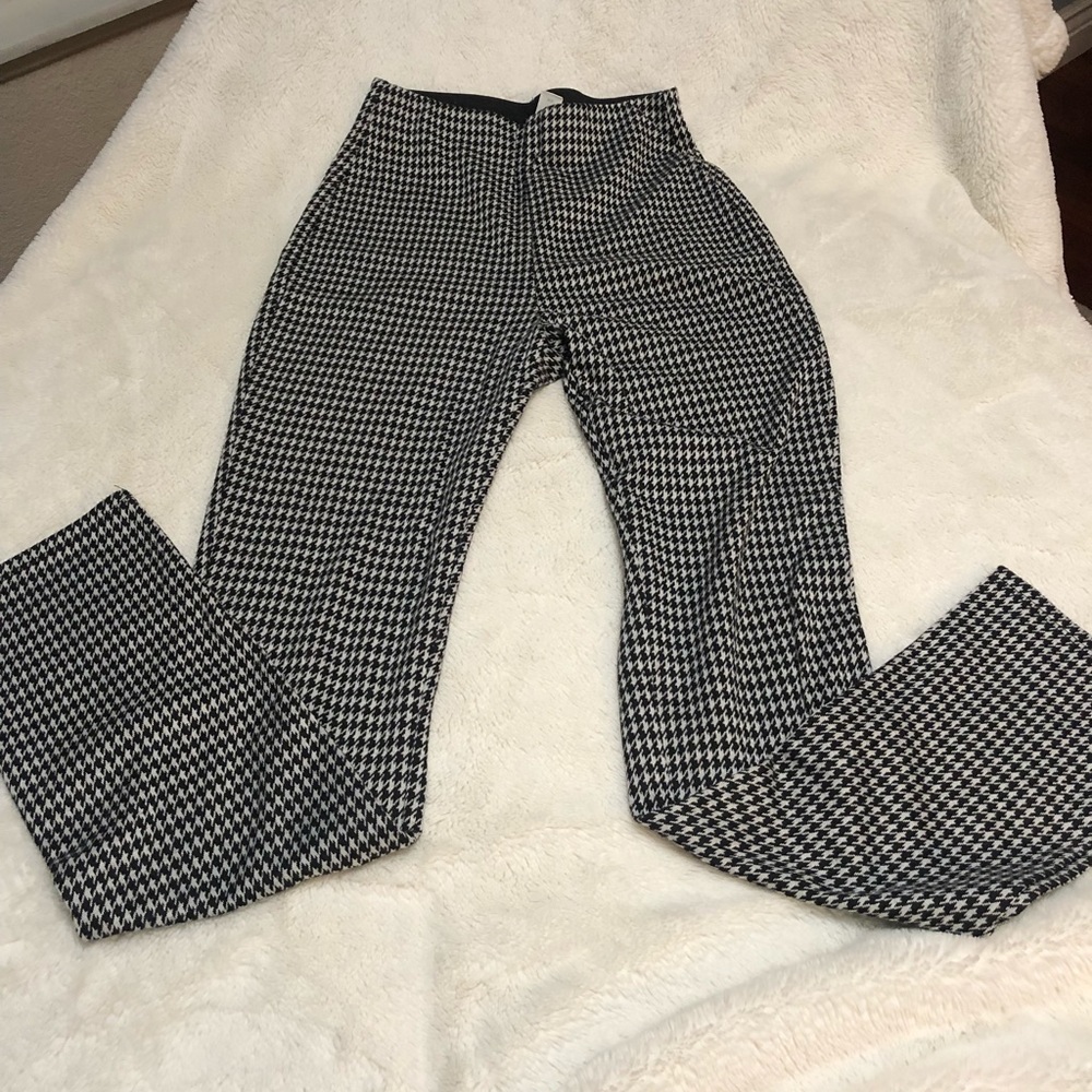 Woman’s H & M pants size XS